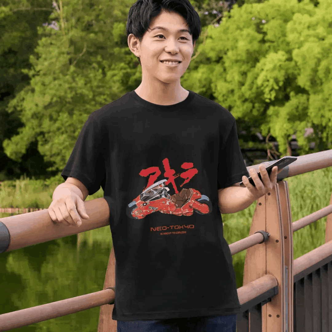 T-shirt Akira – Kaneda & sa moto légendaire