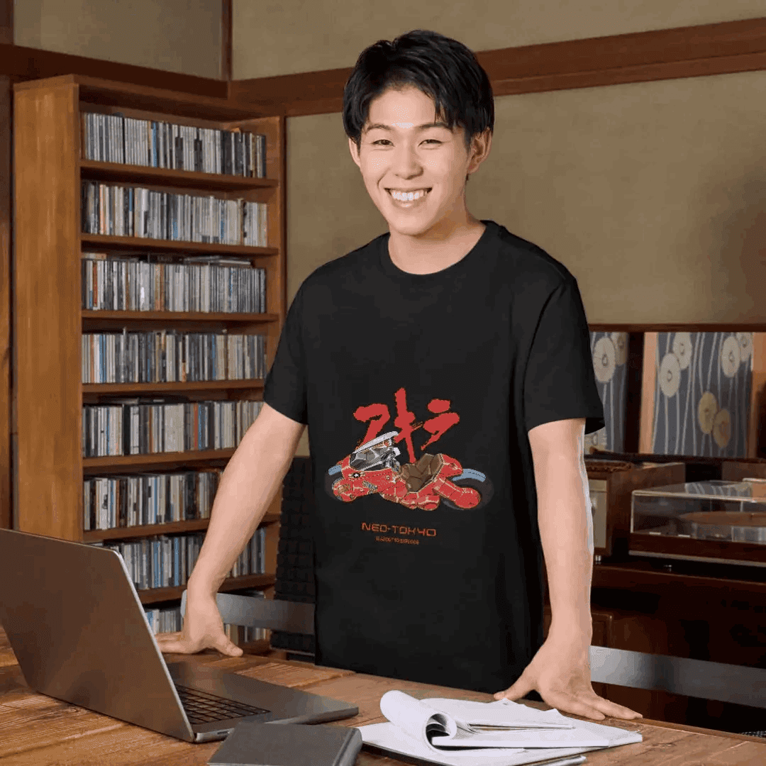 T-shirt Akira – Kaneda & sa moto légendaire